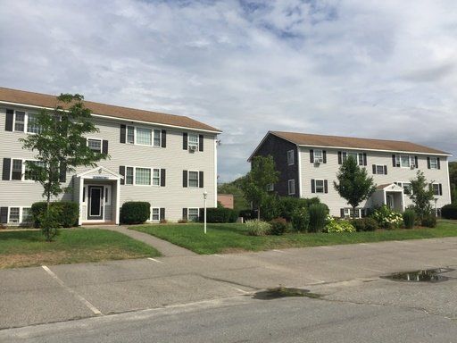 21-25 THOMAS AVE