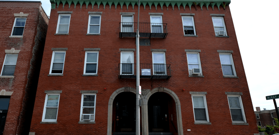 210-212 MAVERICK ST