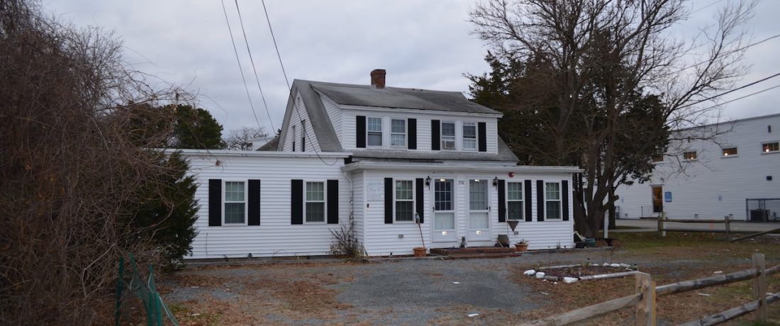 576 Main Street