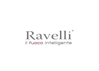 Ravelli-Logo mit grauer Schrift und dem roten Slogan „il fuoco intelligente“ auf weißem Hintergrund