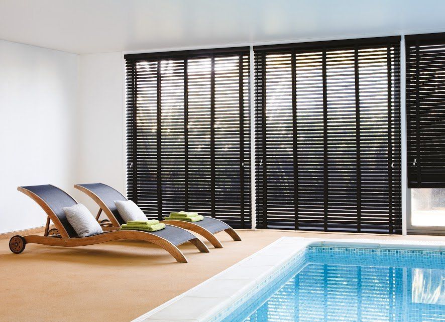 Venetian blinds example 8