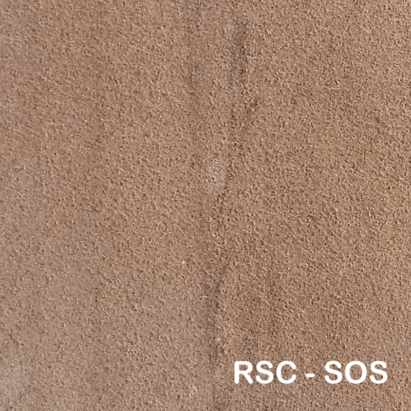 Brązowa, teksturowana powierzchnia oznaczona etykietą „RSC-SOS”.