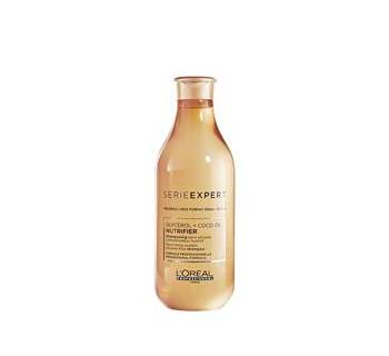 flacone di shampoo professionale