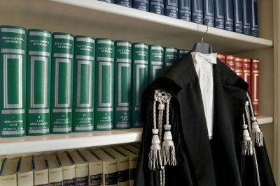 tonaca e libri di diritto