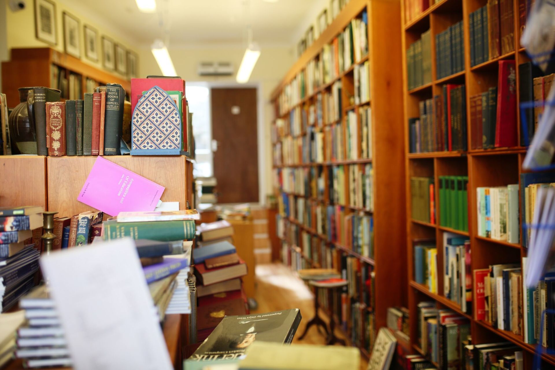 bookstore example 14