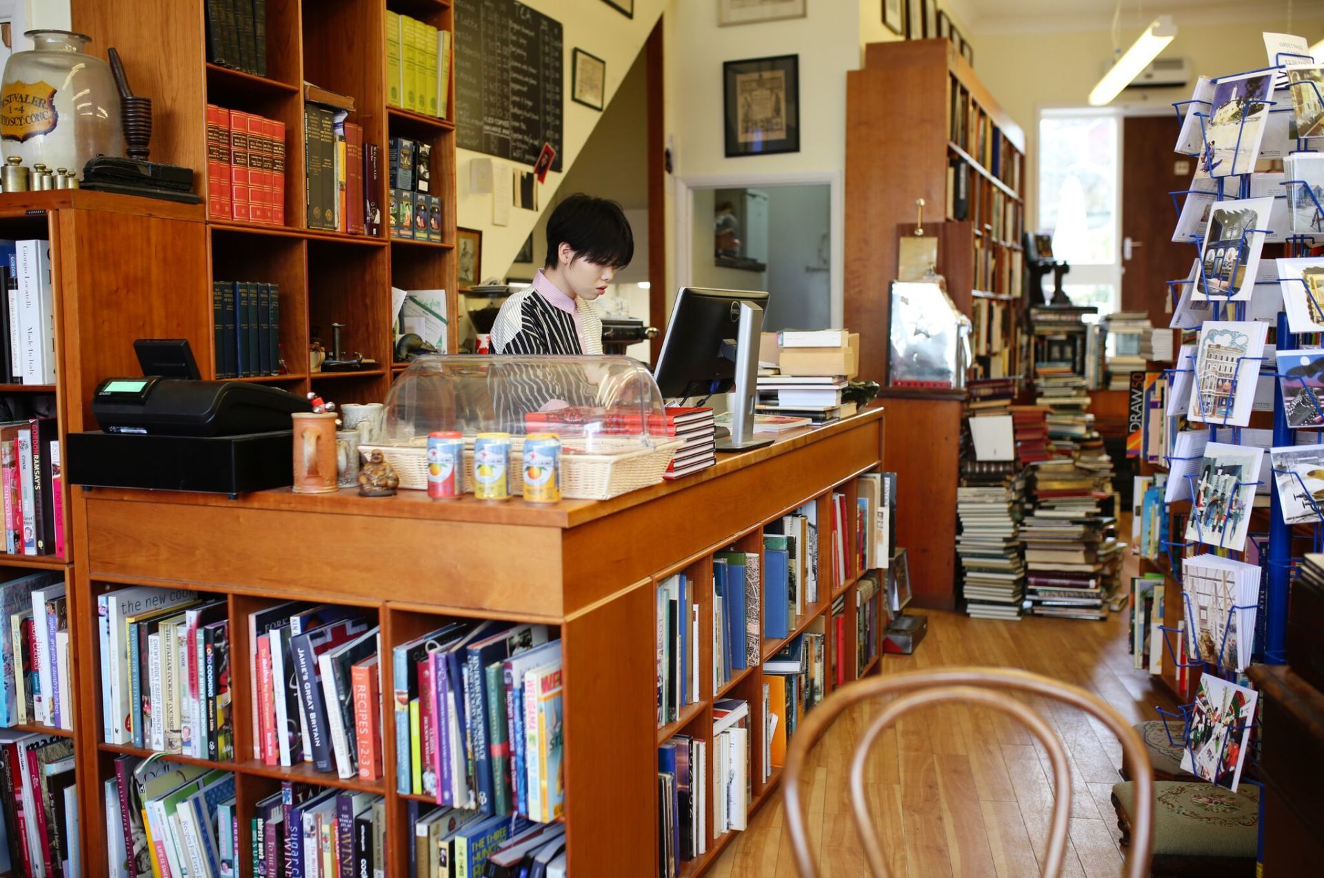 bookstore example 4