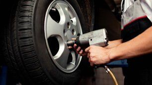 Wheel changing