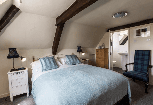 B&B Double Room Guest Accommodation Chipping Sodbury, Bristol