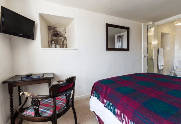 B&B Double Room Guest Accommodation Chipping Sodbury, Bristol