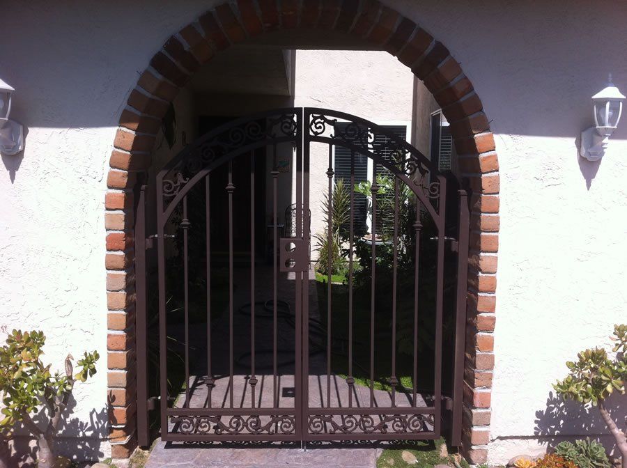 Round Top Entry Gate — Ste. K Santee, CA — Sam's Fencing Inc.