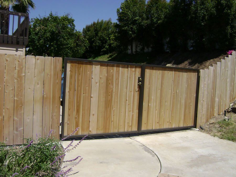 Wooden Driveway Gate — Ste. K Santee, CA — Sam's Fencing Inc.