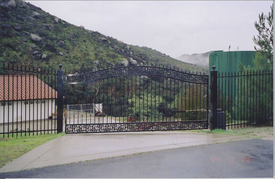 Large Driveway Gate — Ste. K Santee, CA — Sam's Fencing Inc.