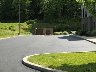 Driveway - Driveway Sealcoating Driveway - Driveway Sealcoating