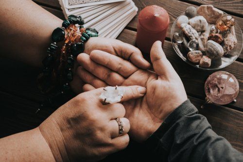 7 chakras on the human body