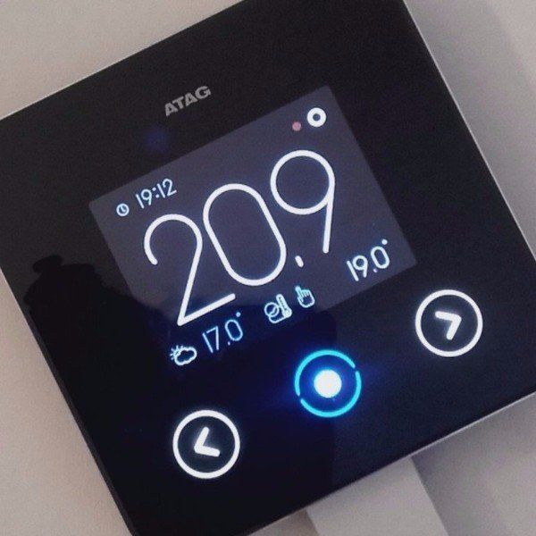 Programmable Room Thermostat: ATAG “One”