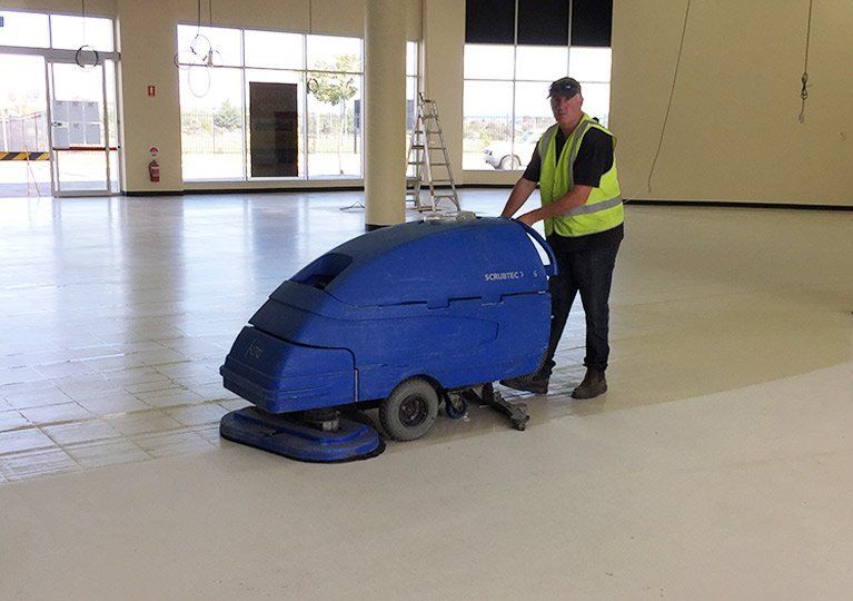 deep cleaning services floor polisher