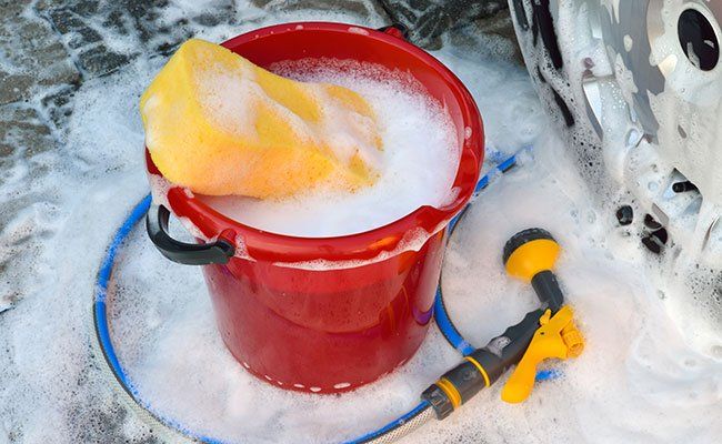 Bucket of Soap-Remove Car