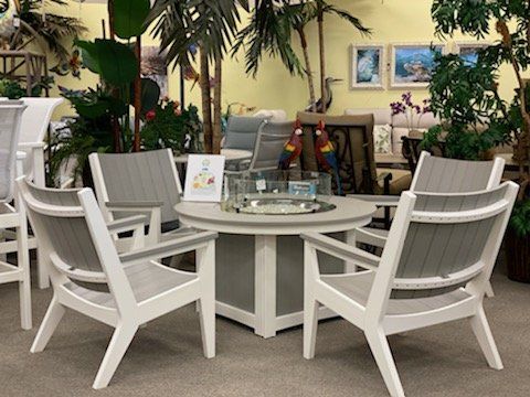 Mayhew Chat Set 20