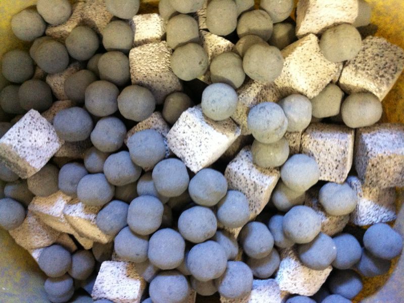 material for catalytic converters
