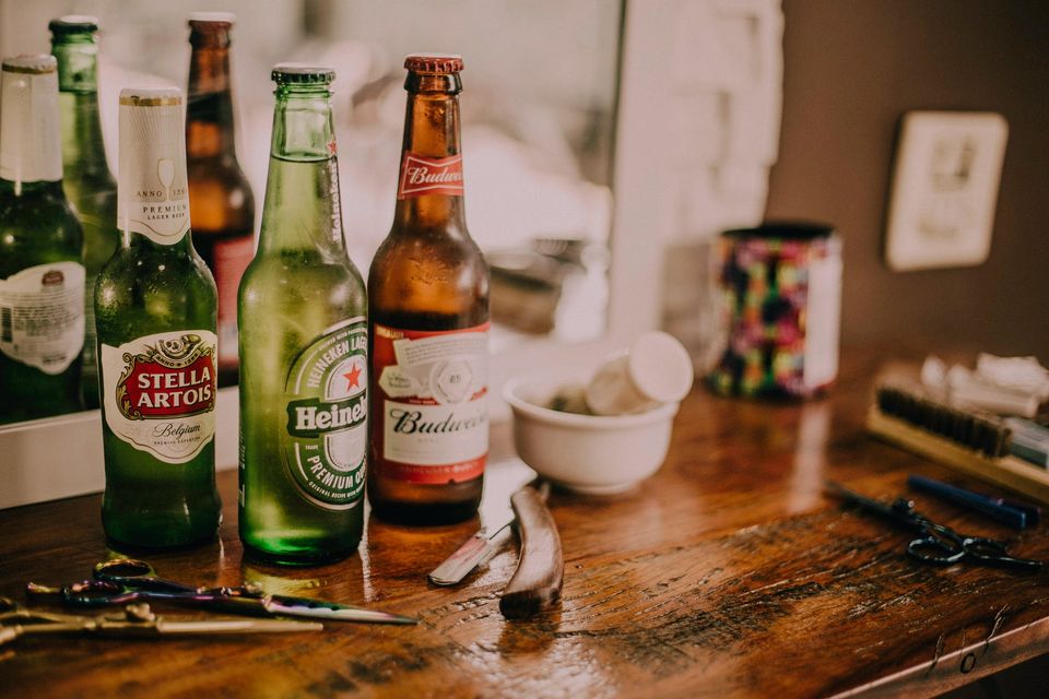 cerveza en la mesa cerveza en la mesa