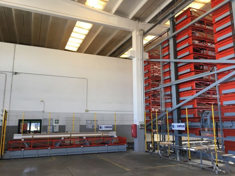 almacenamiento de materiales de aluminio