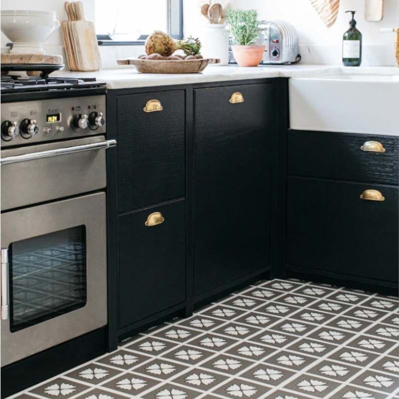 Pattern by Dee Hardwicke from Harvey Maria 
