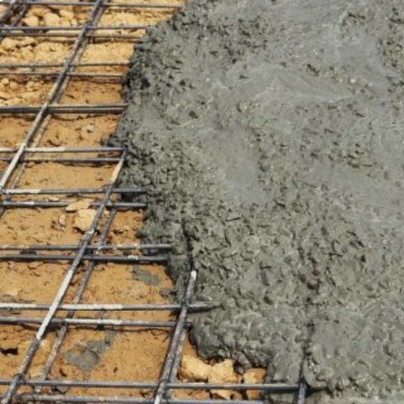 costruzione massetto in cemento