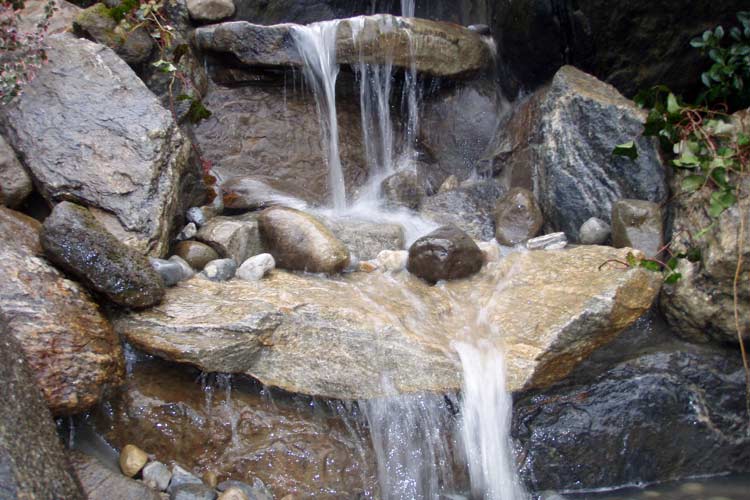 Mini Waterfall — Thornwood, NY — Harry Hudd Architectural Landscapes