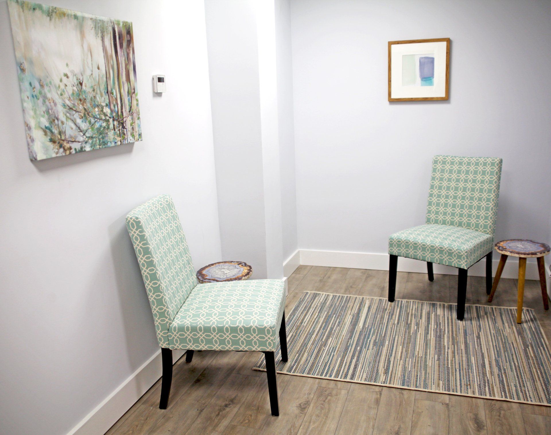 office waiting area, long beach, new york, beachy office space, shared office space