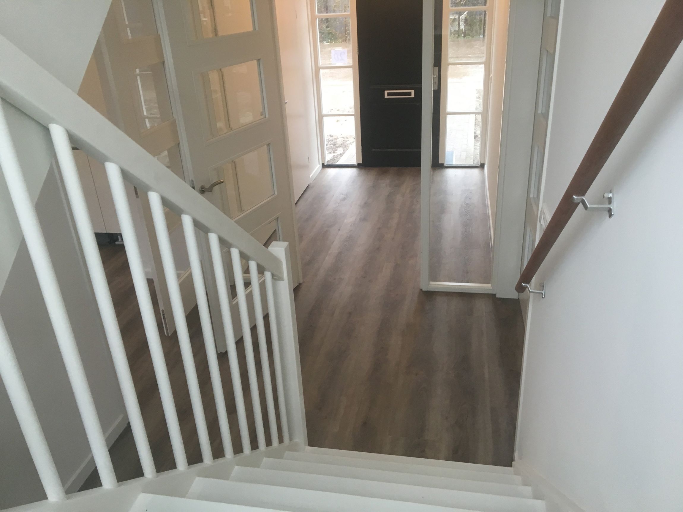 geschuurd en behandeld met monocoat 2c