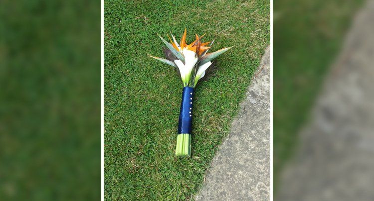 Cooling Castle wedding flowers 5