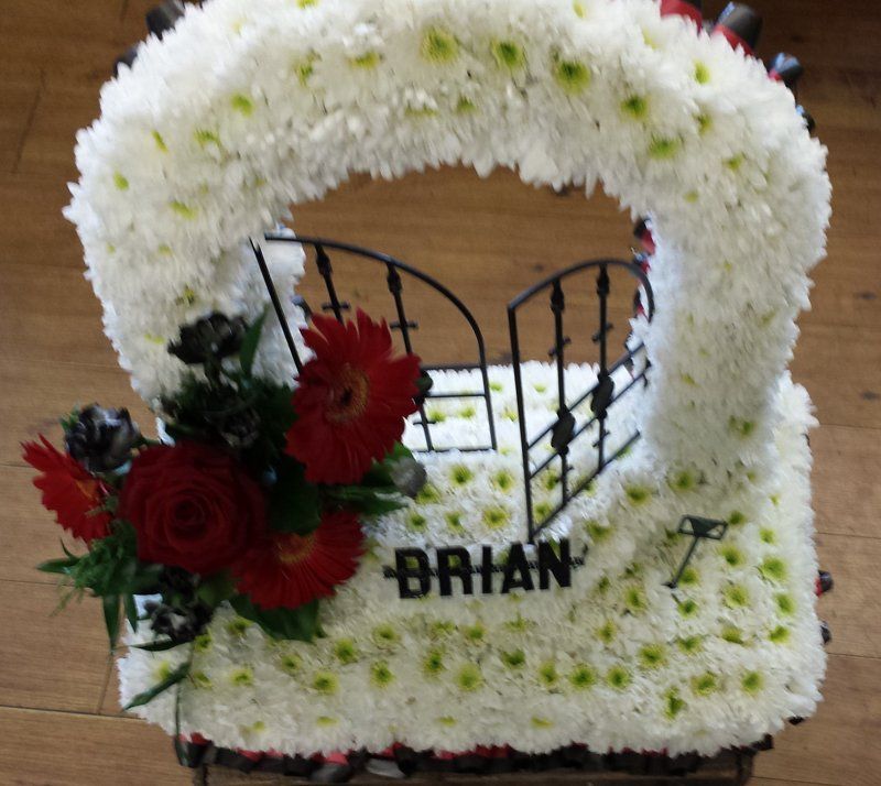 Funeral flowers arrangement 13