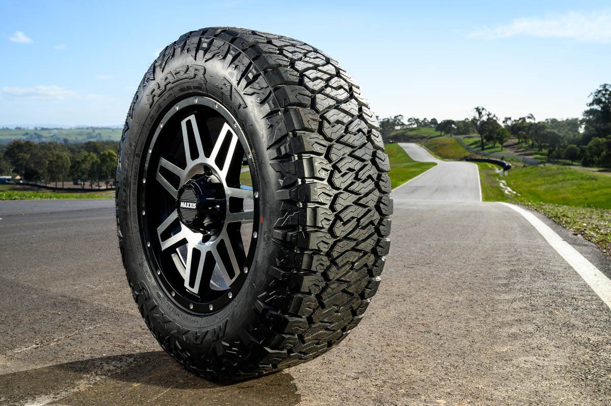 Maxxis Razr