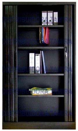 Armario de metal color gris oscuro con puertas corredizas, lleno de archivos y suministros.