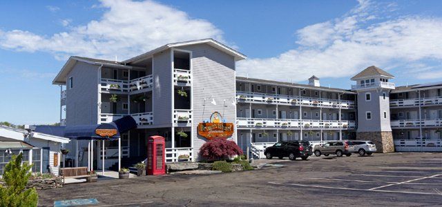 Waterfront Inn Boothbay Harbor Maine