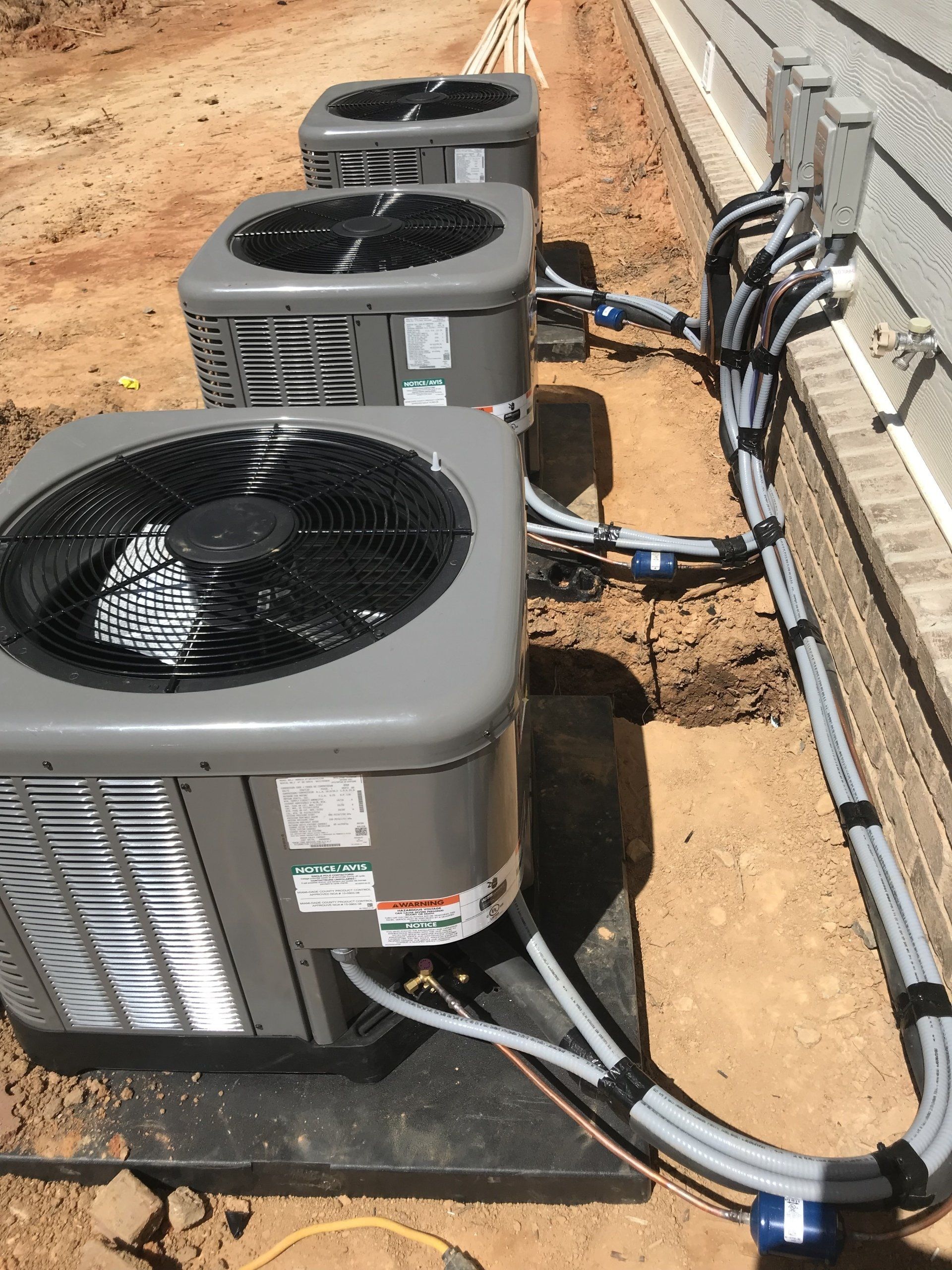 HVAC System Repair — Repairing Of Broken Air Conditioner In Decatur, AL HVAC System Repair — Repairing Of Broken Air Conditioner In Decatur, AL