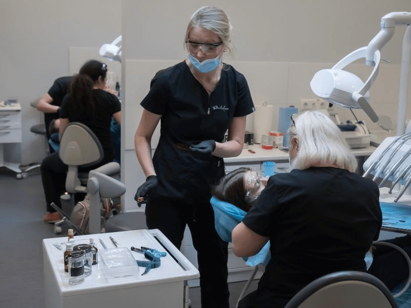 Stomatoloģijas klīnika Dental Shop | kolektīvs