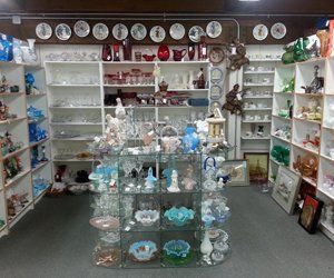 Porcelain Pitchers and Plates Porcelain Pitchers and Plates