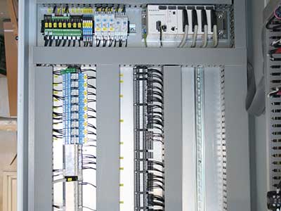 Tabella elettrico interno della nave