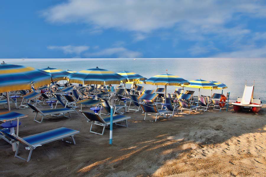 spiaggia attrezzata