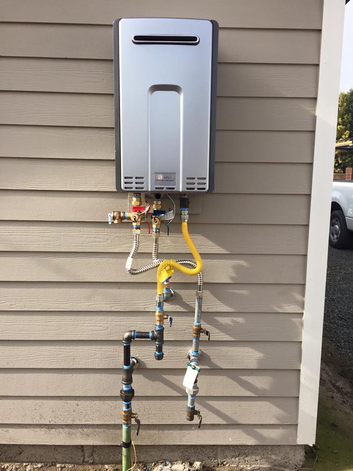 Water heater installation job site Tulare CA
