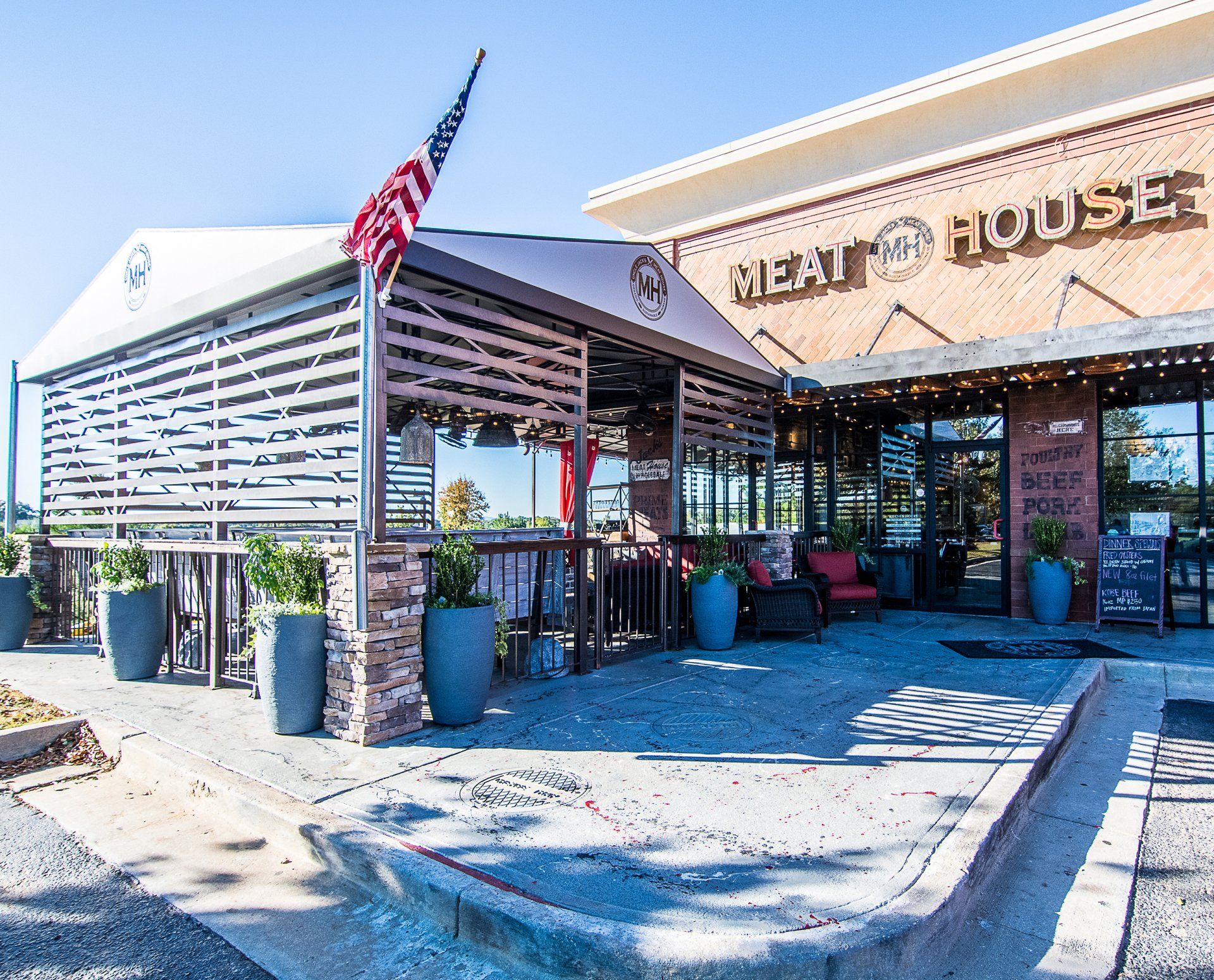 front of uncle jacks meat house duluth