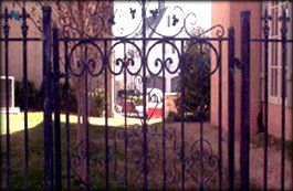 image-325984-123823-iron-walk-gate.jpg?1442419094594