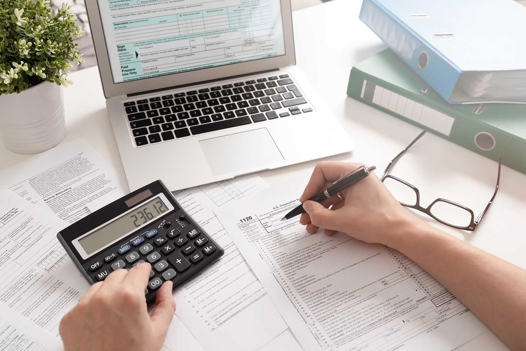 Writing in Tax Form — Union City, NJ — Manuel A Rodriguez Income Tax Service