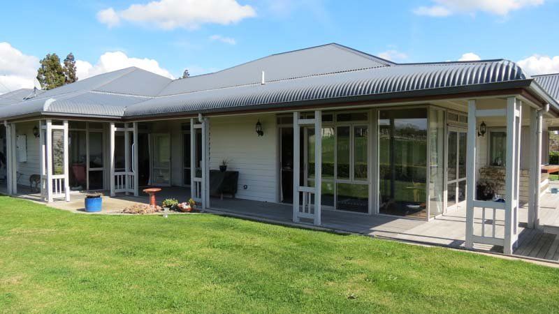 Exterior view of the house after renovation 