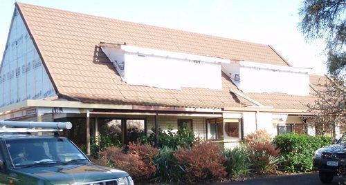 Exterior view of the house before renovation