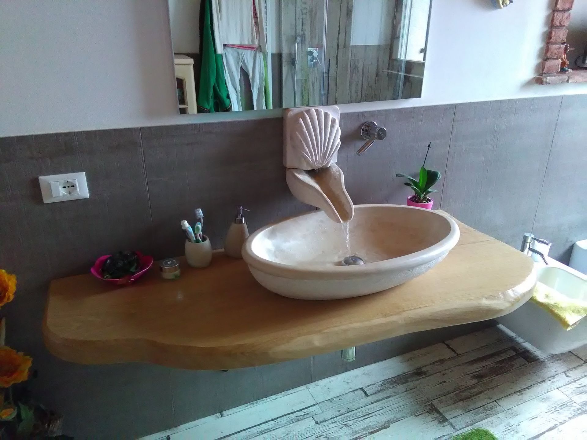 bagno in legno