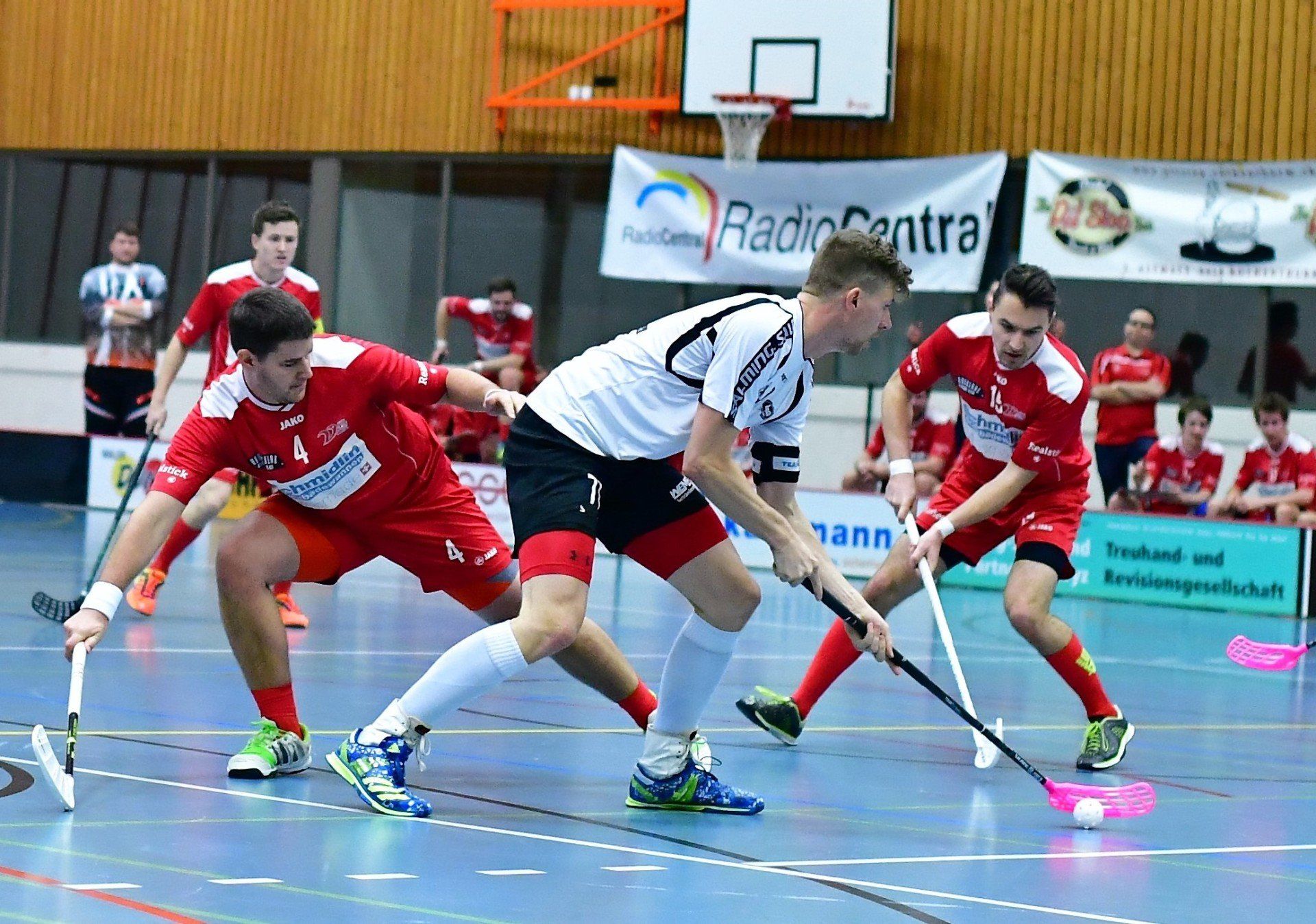 Unihockey Zweikampf