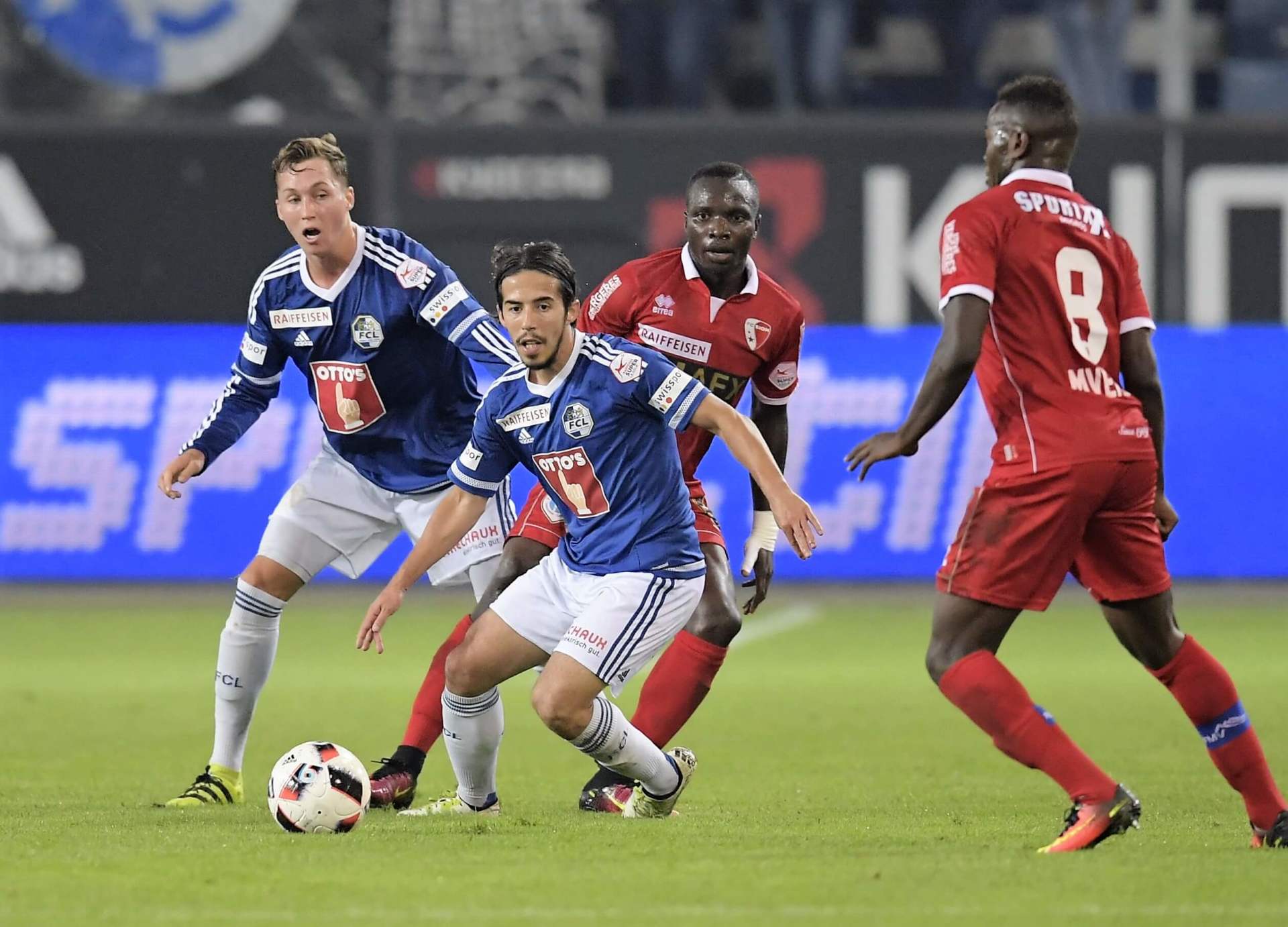 Fussball Zweikampf
