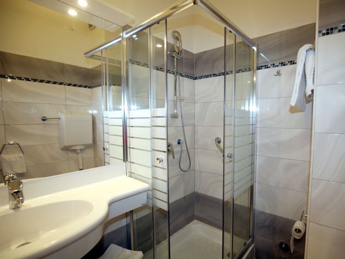 Zimmer mit Bad